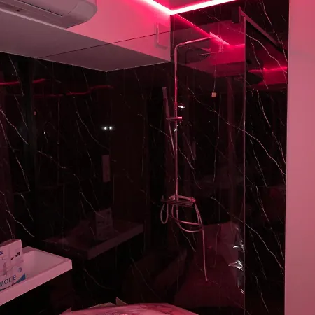 Village Naturiste 公寓 *